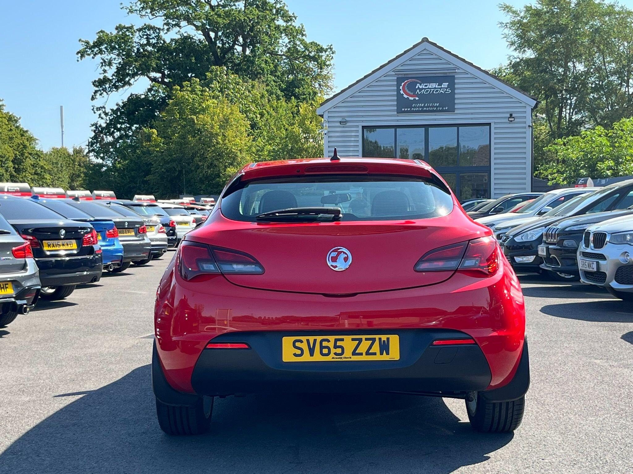 Vauxhall Astra GTC view 6