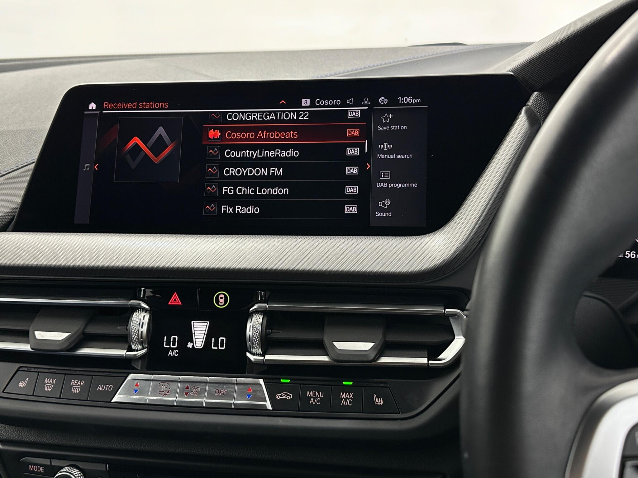 BMW 1 Series view 28