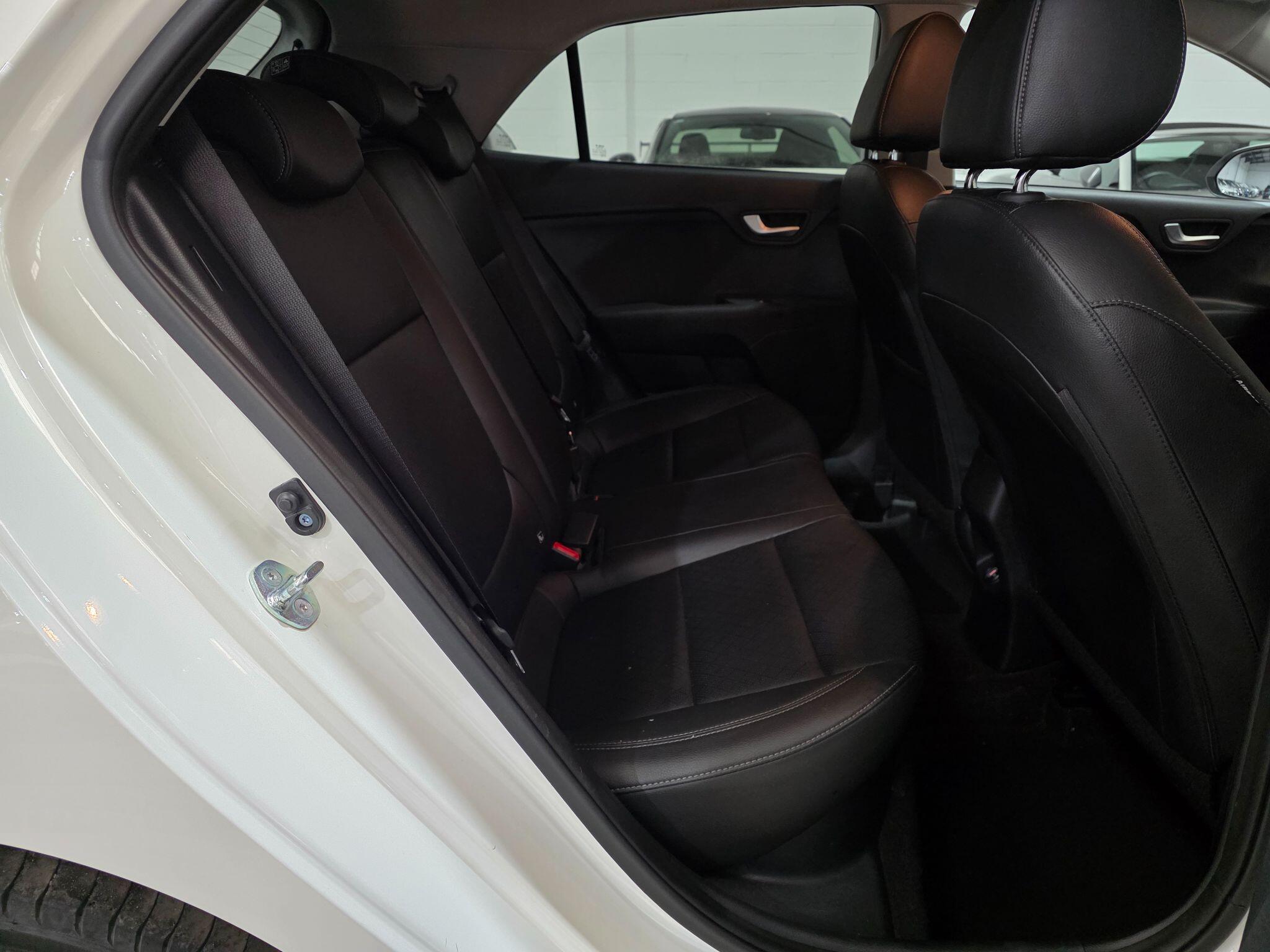 Kia Rio view 22