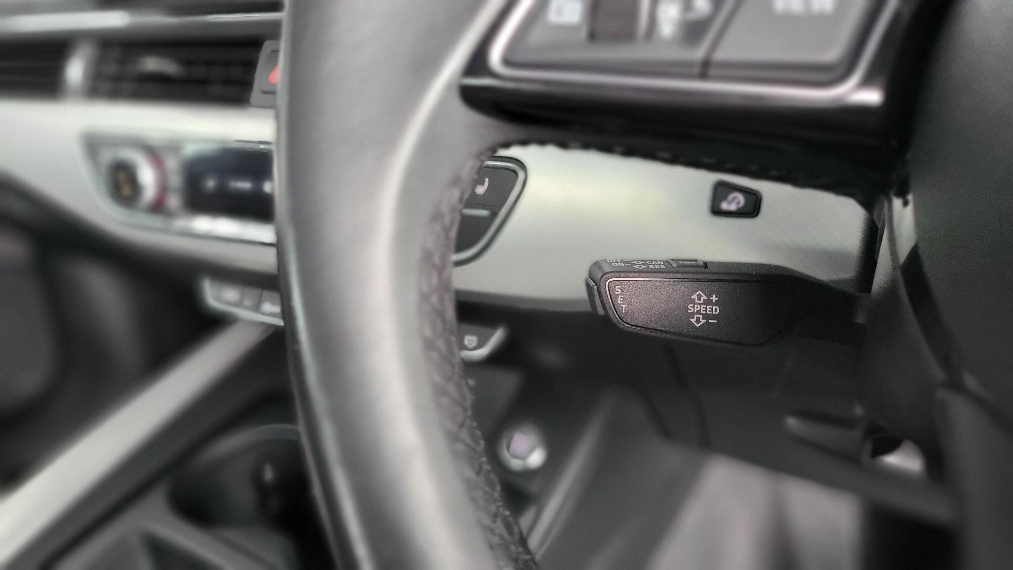 Audi A4 view 22