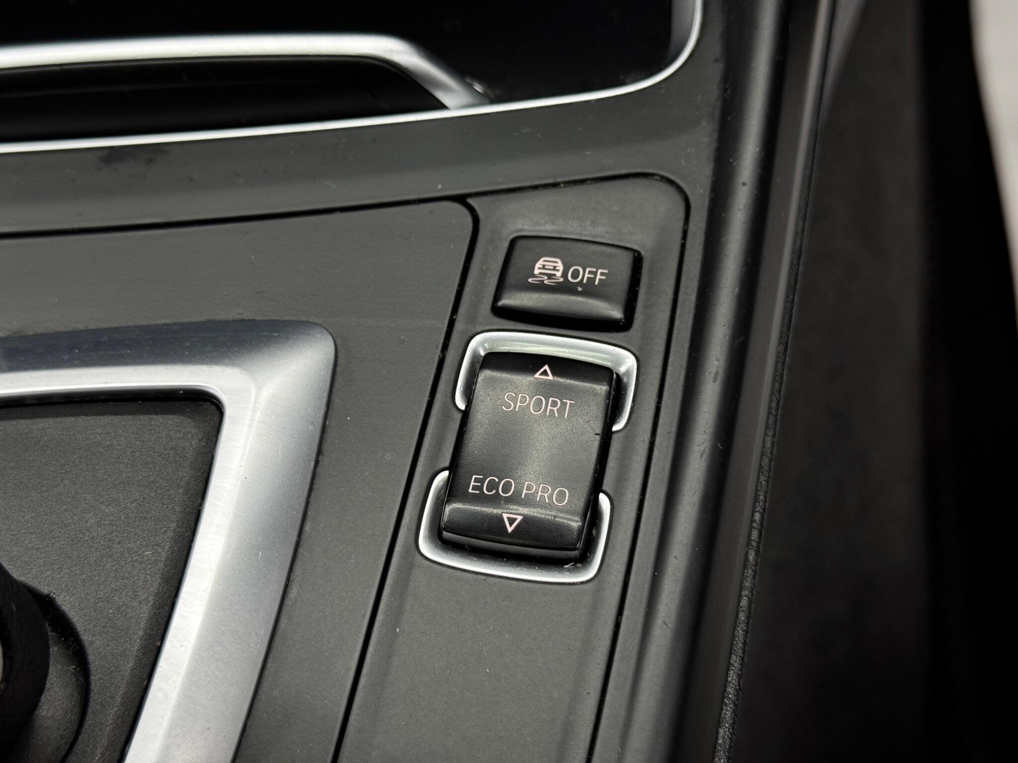 BMW 2 Series view 25