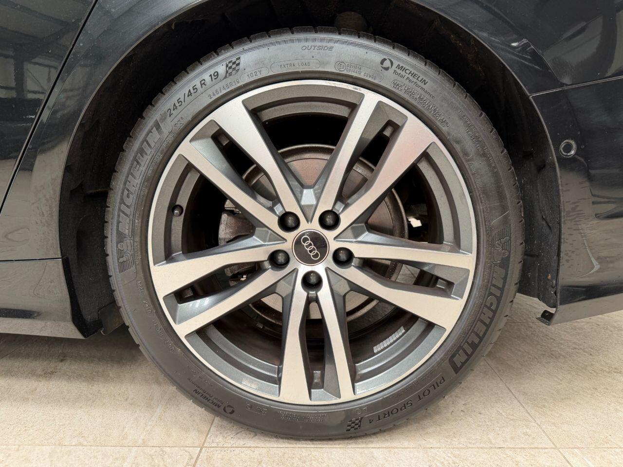 Audi A6 Saloon view 8