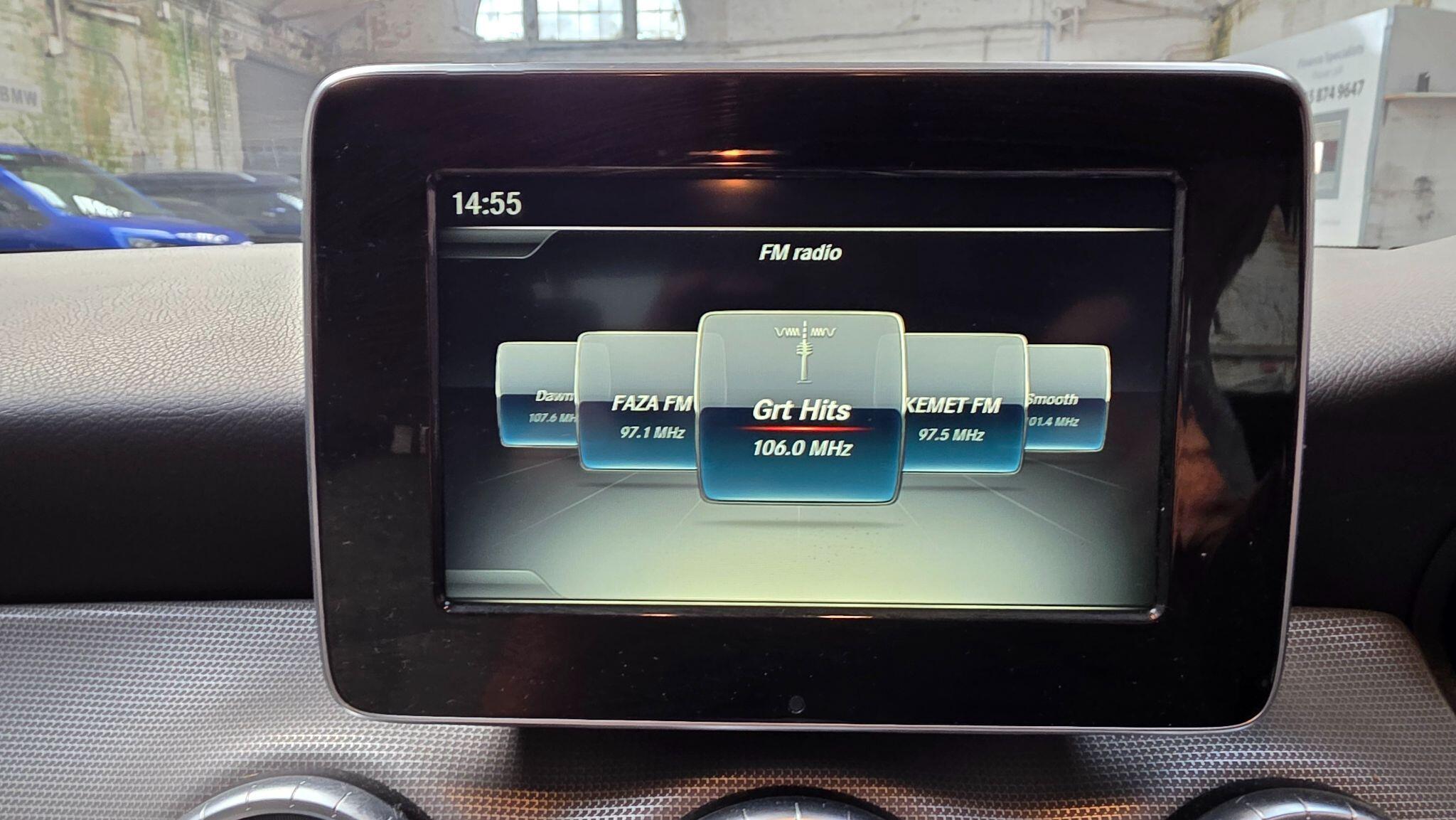 Mercedes-Benz Cla view 21