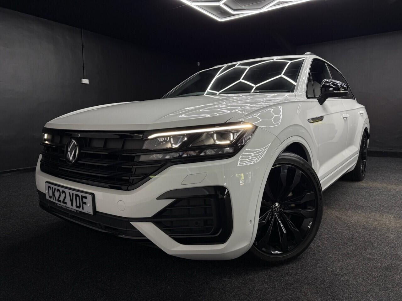 2022 Volkswagen Touareg in White for sale