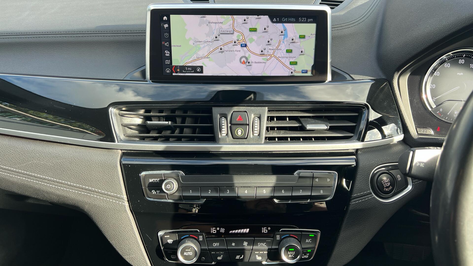 BMW X1 view 8
