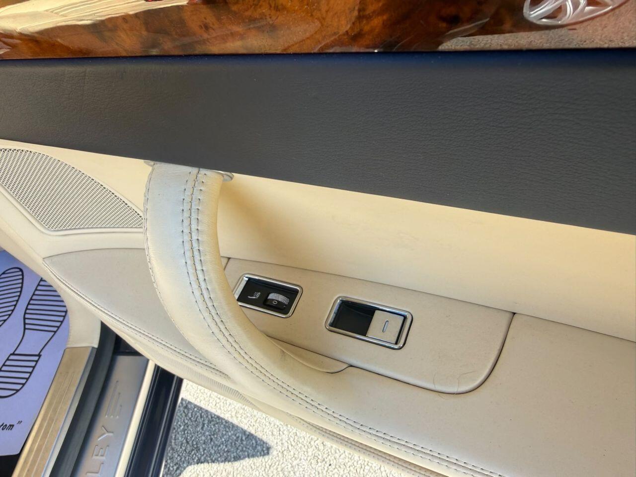 Bentley Continental view 28