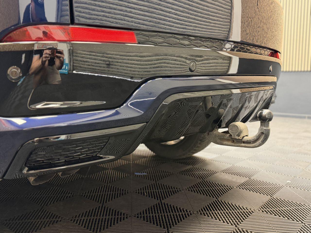 Land Rover Discovery Sport view 39