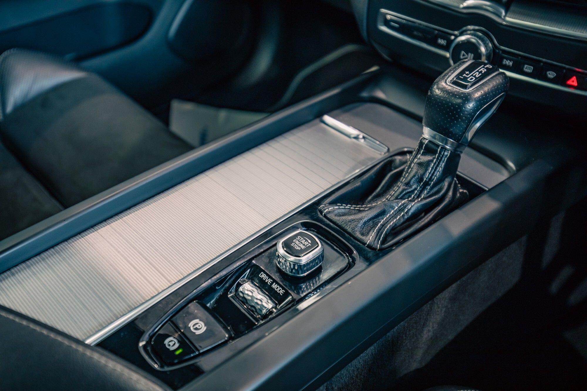Volvo XC60 view 19