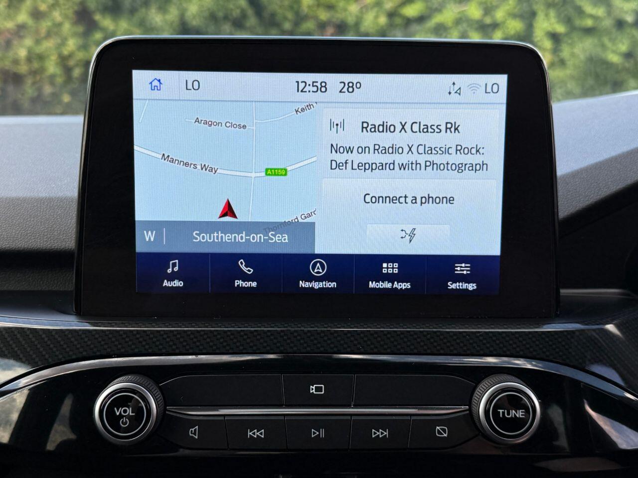 Ford Kuga view 34