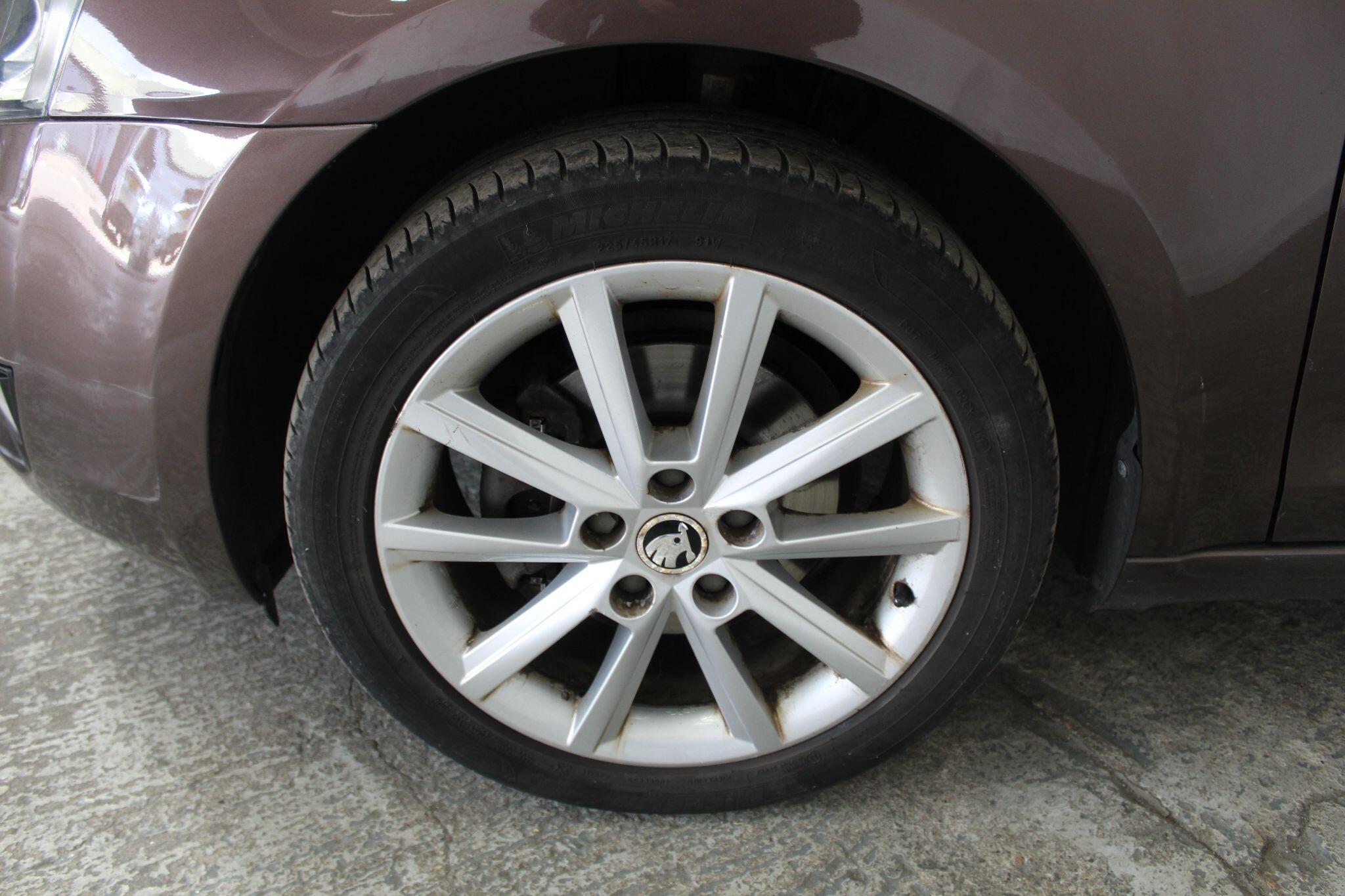 Skoda Octavia view 51