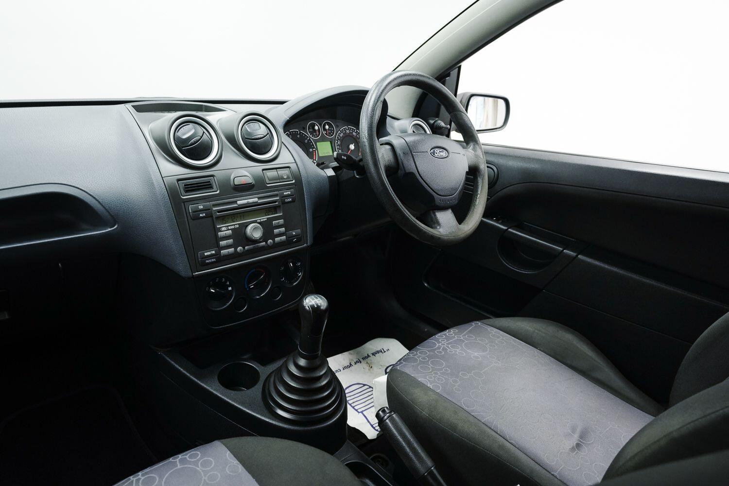 Ford Fiesta view 17