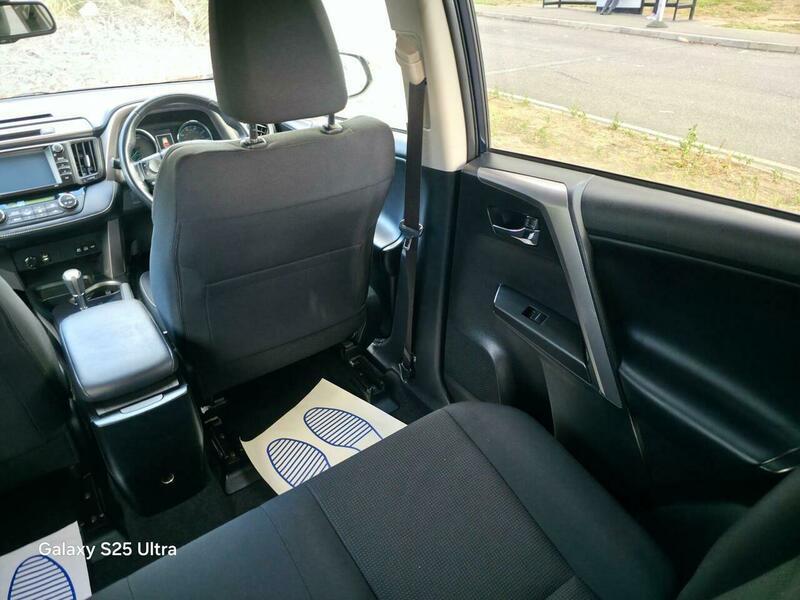Toyota Rav4 view 26