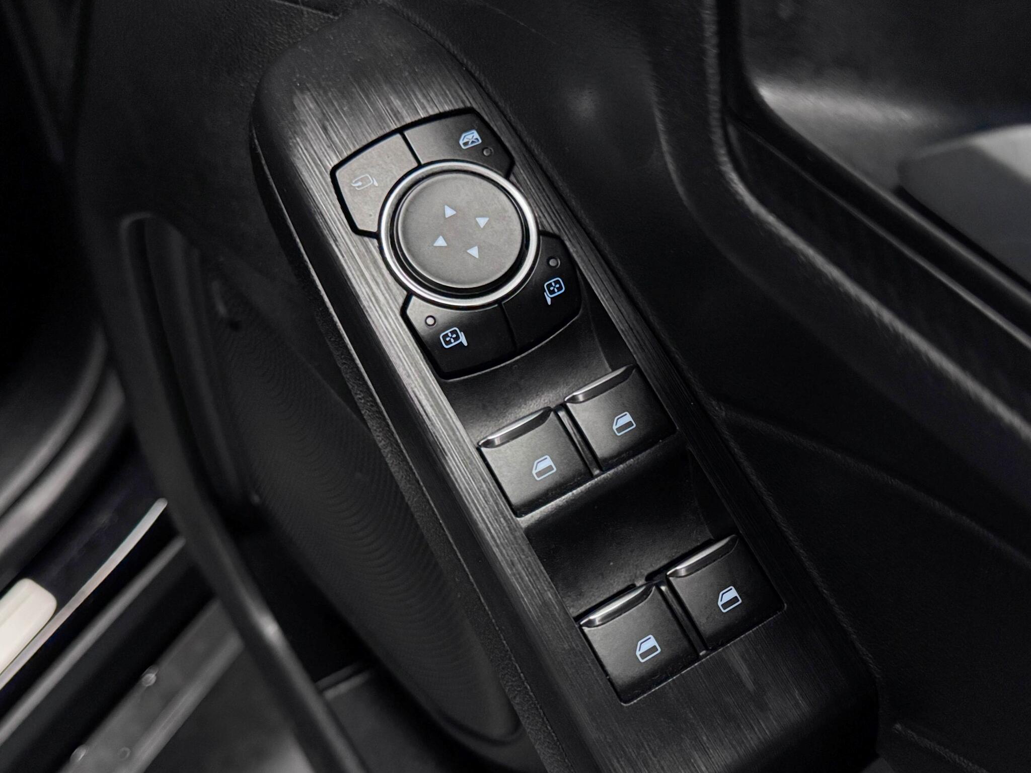 Ford Kuga view 21