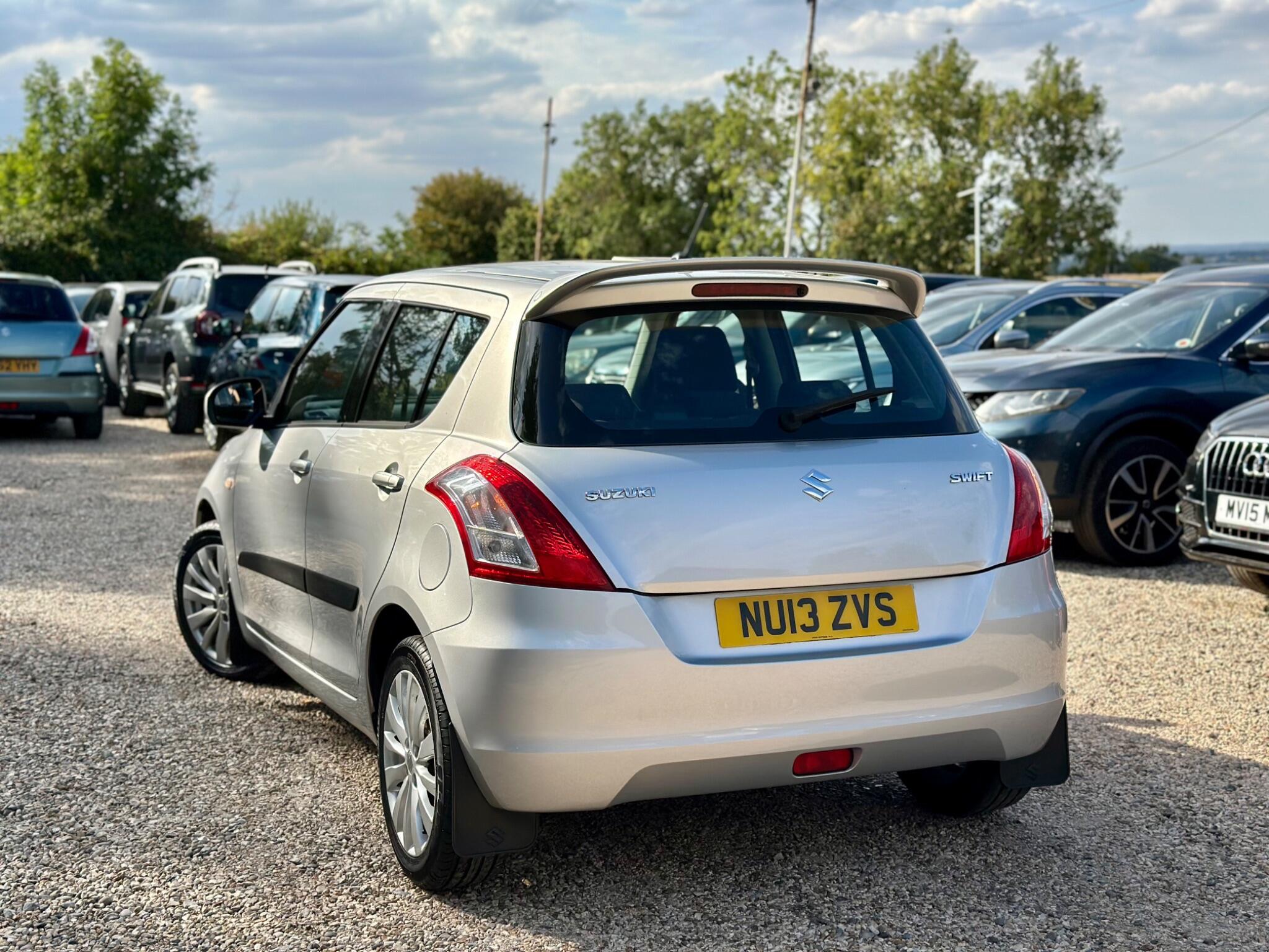 Suzuki Swift view 11