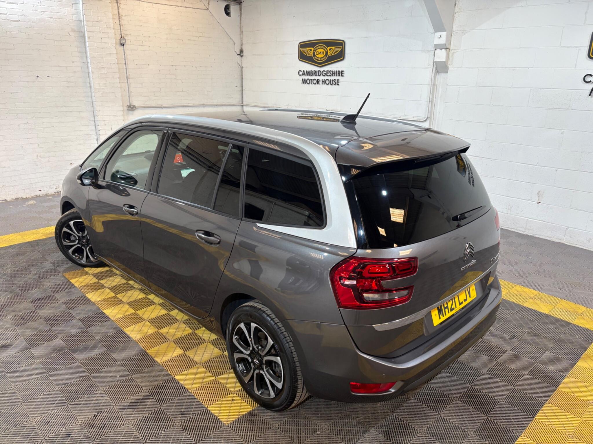 Citroen Grand C4 Spacetourer view 4