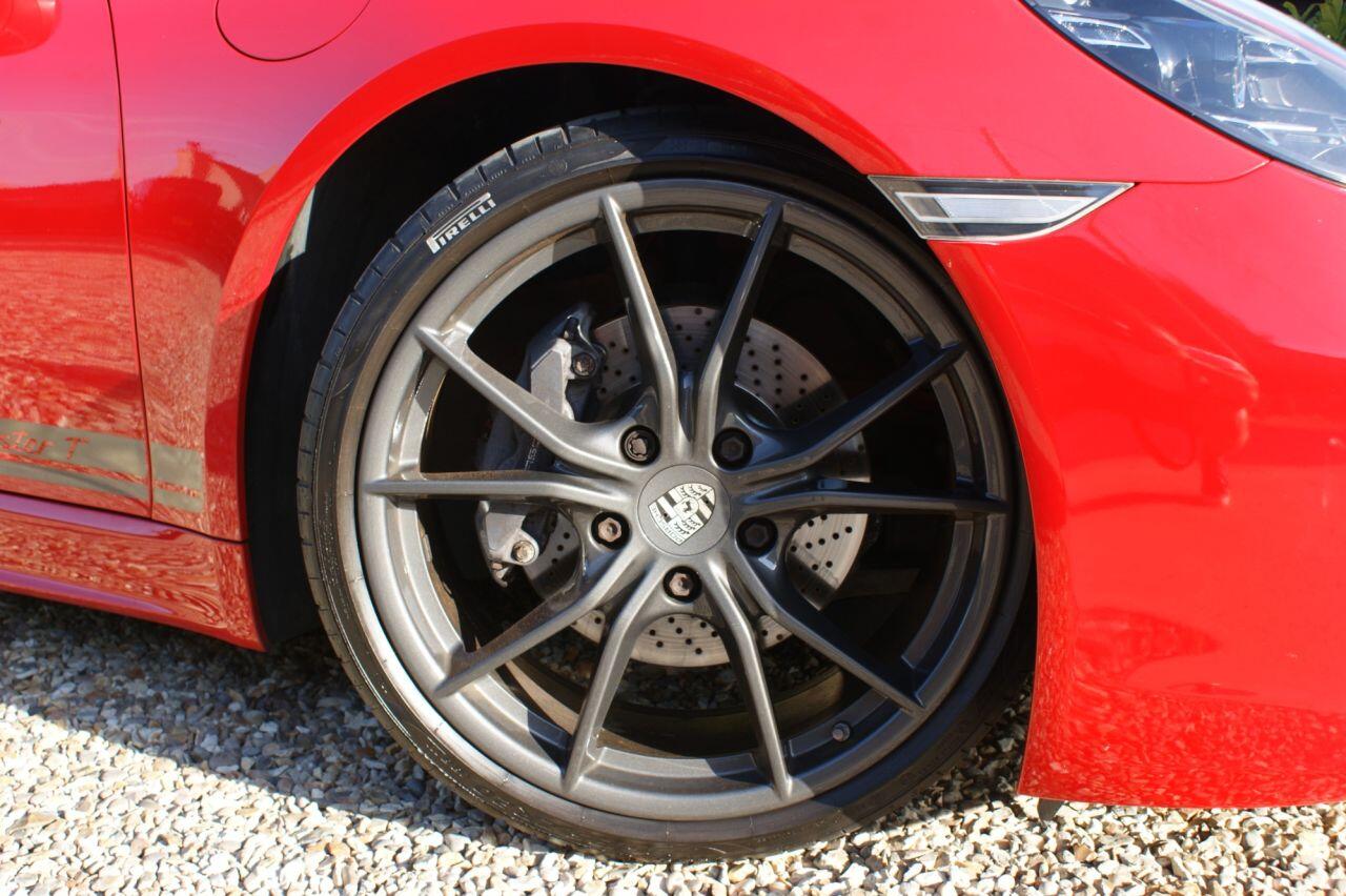 Porsche 718 Boxster view 10