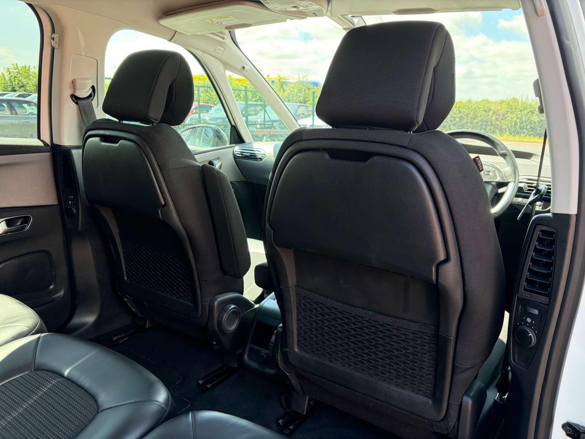 Citroen Grand C4 Spacetourer view 30