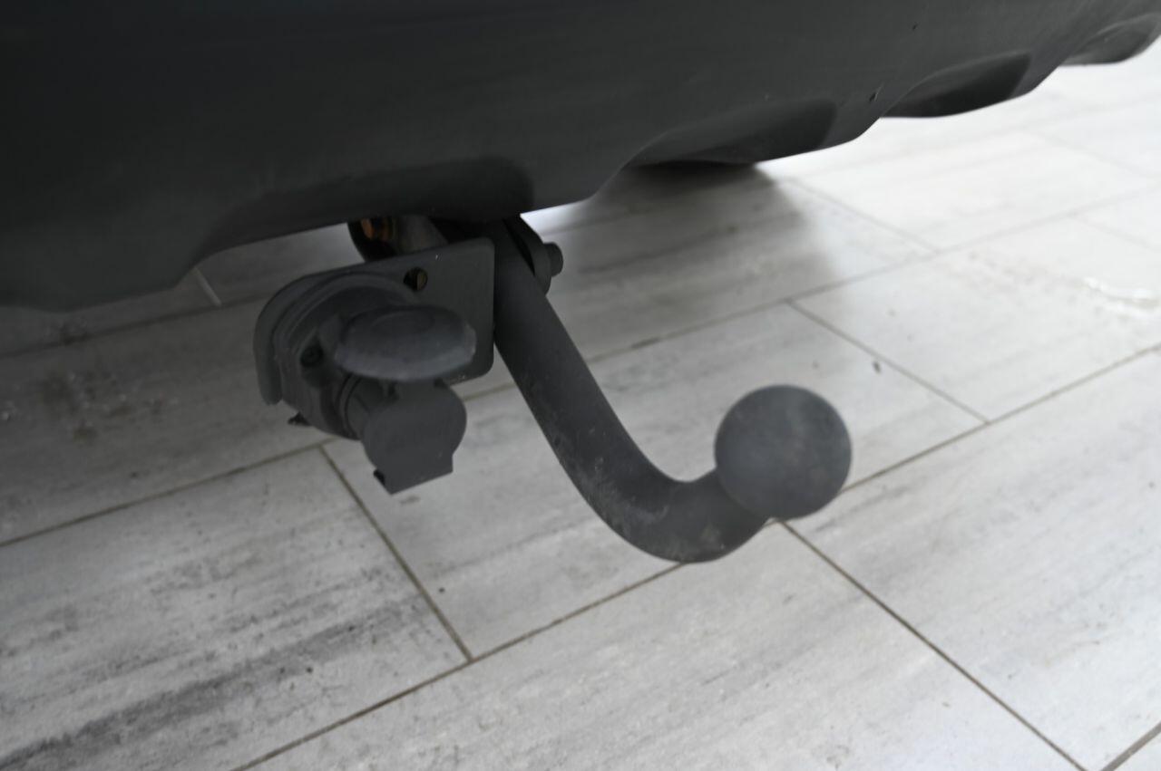 Kia Sportage view 34