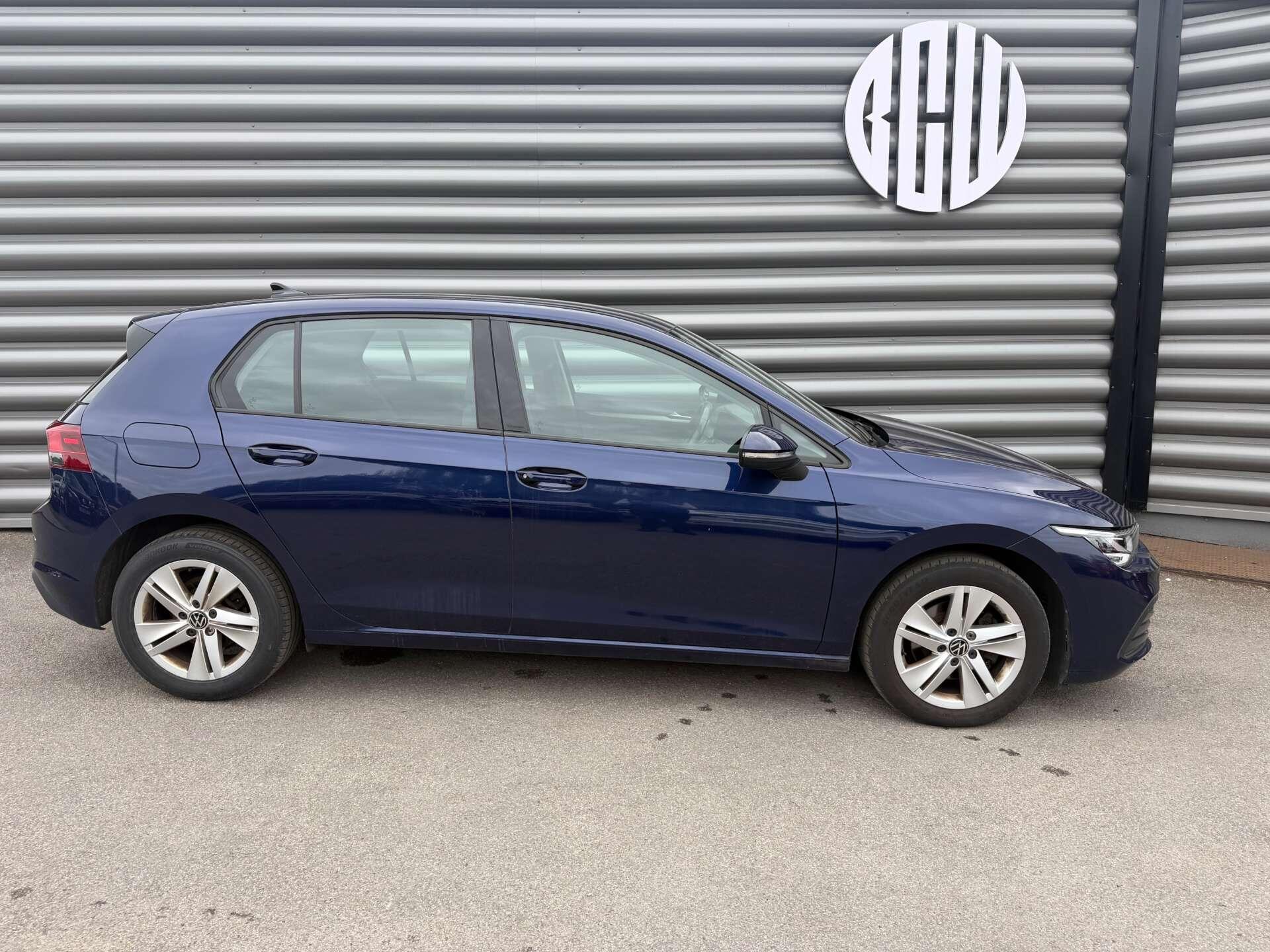 Volkswagen Golf view 6