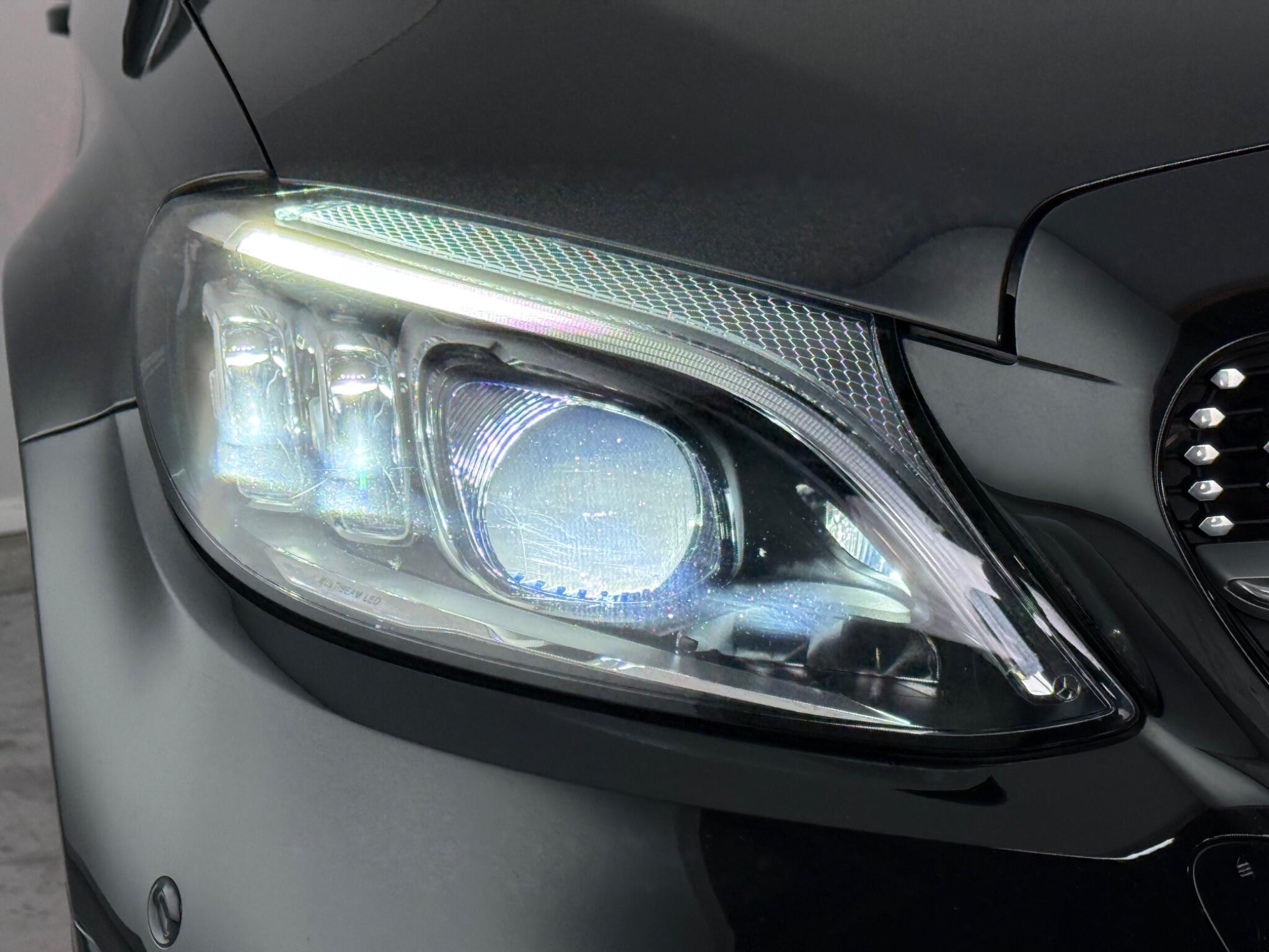 Mercedes-Benz C-Class view 5