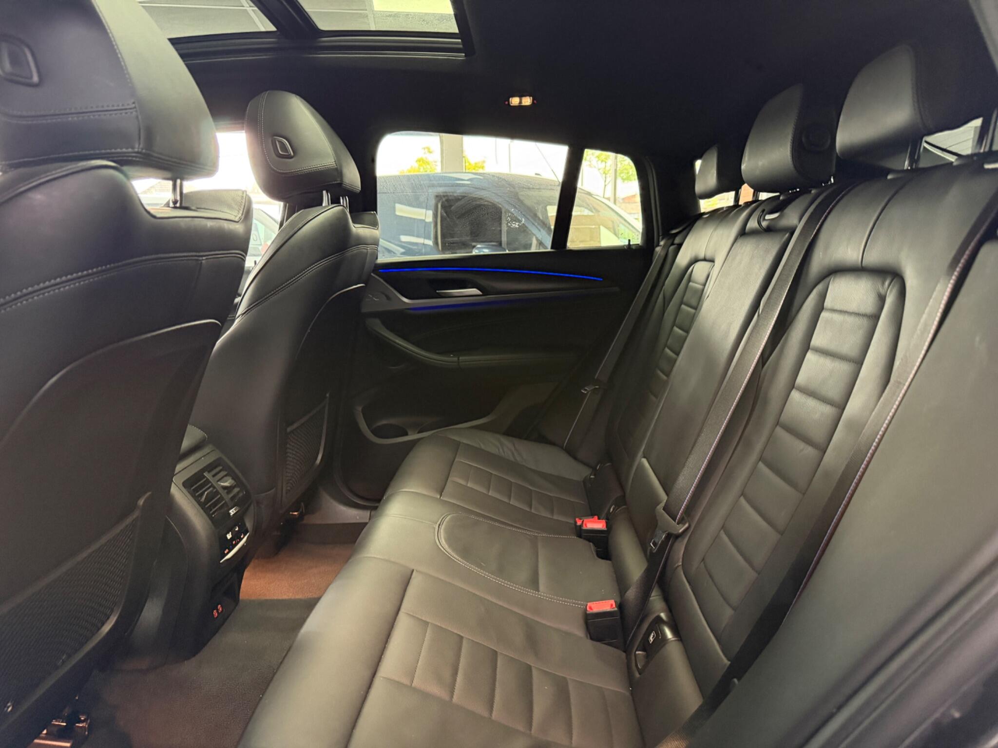 BMW X4 view 35