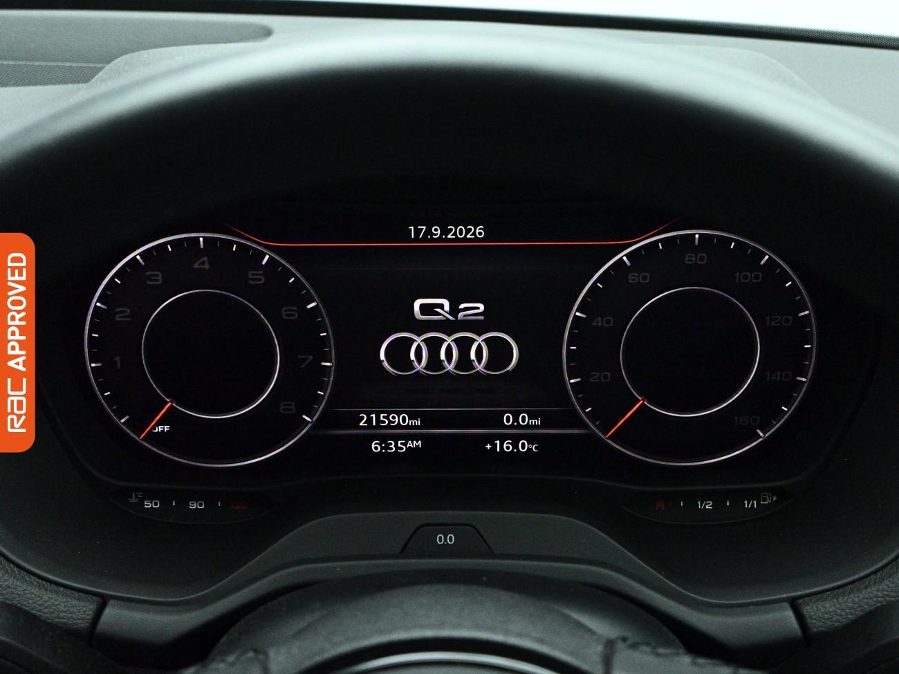 Audi Q2 view 11