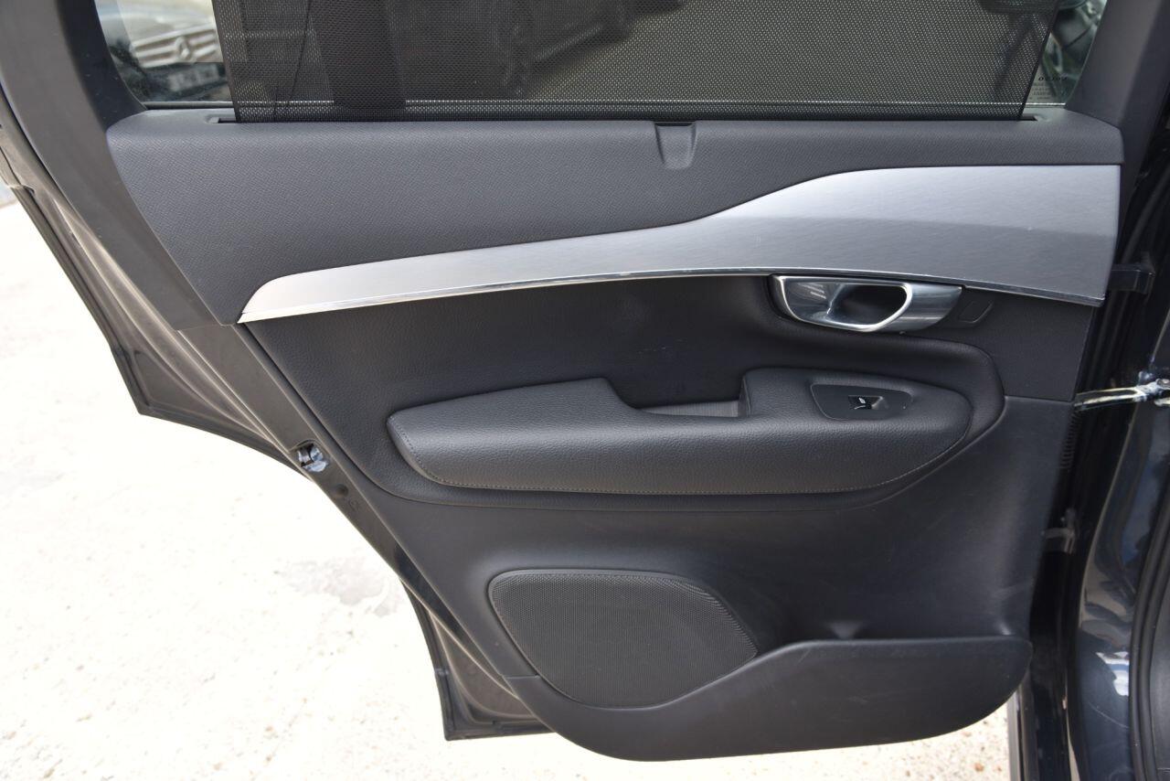 Volvo XC90 view 61