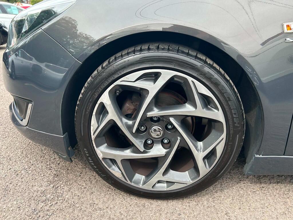 Vauxhall Insignia view 17
