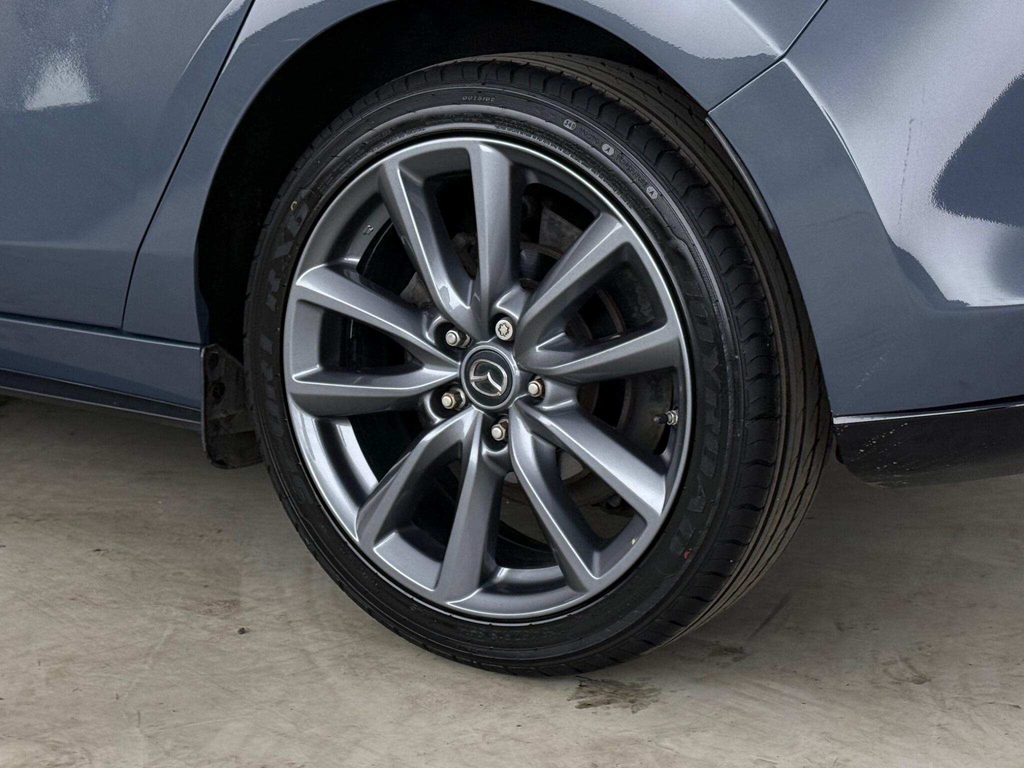 Mazda Mazda3 view 9