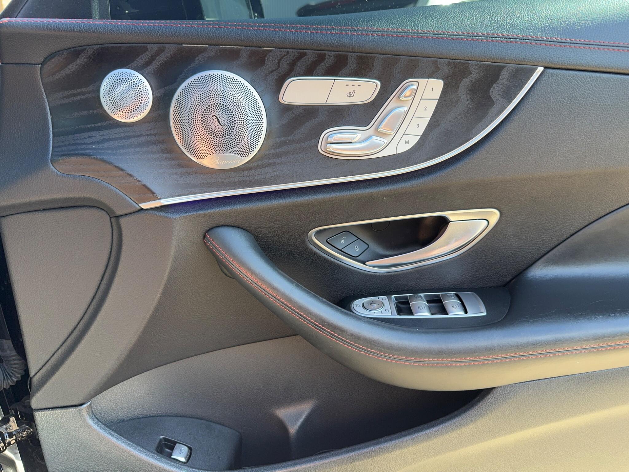 Mercedes-Benz E Class view 20