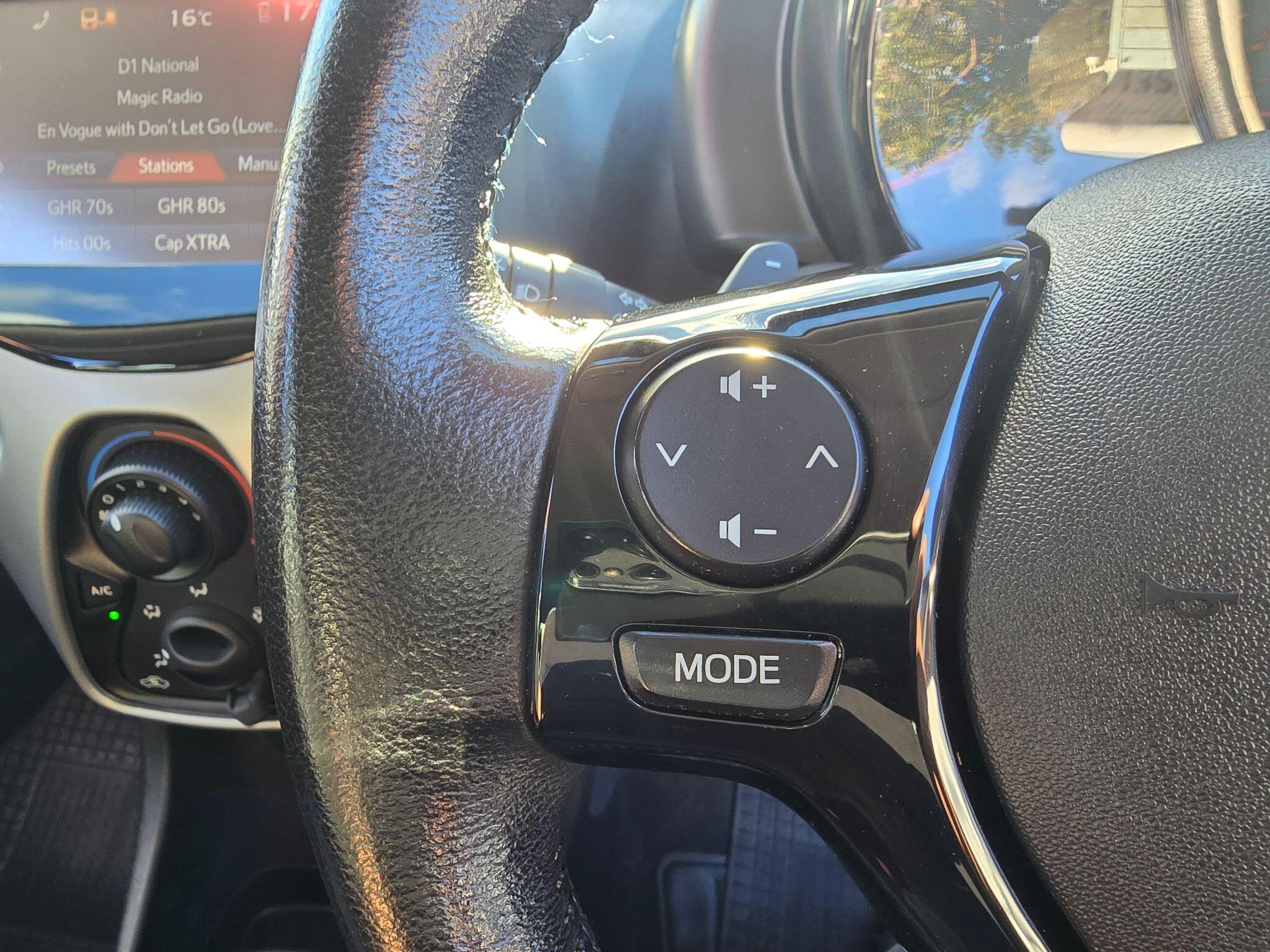Peugeot 108 view 22