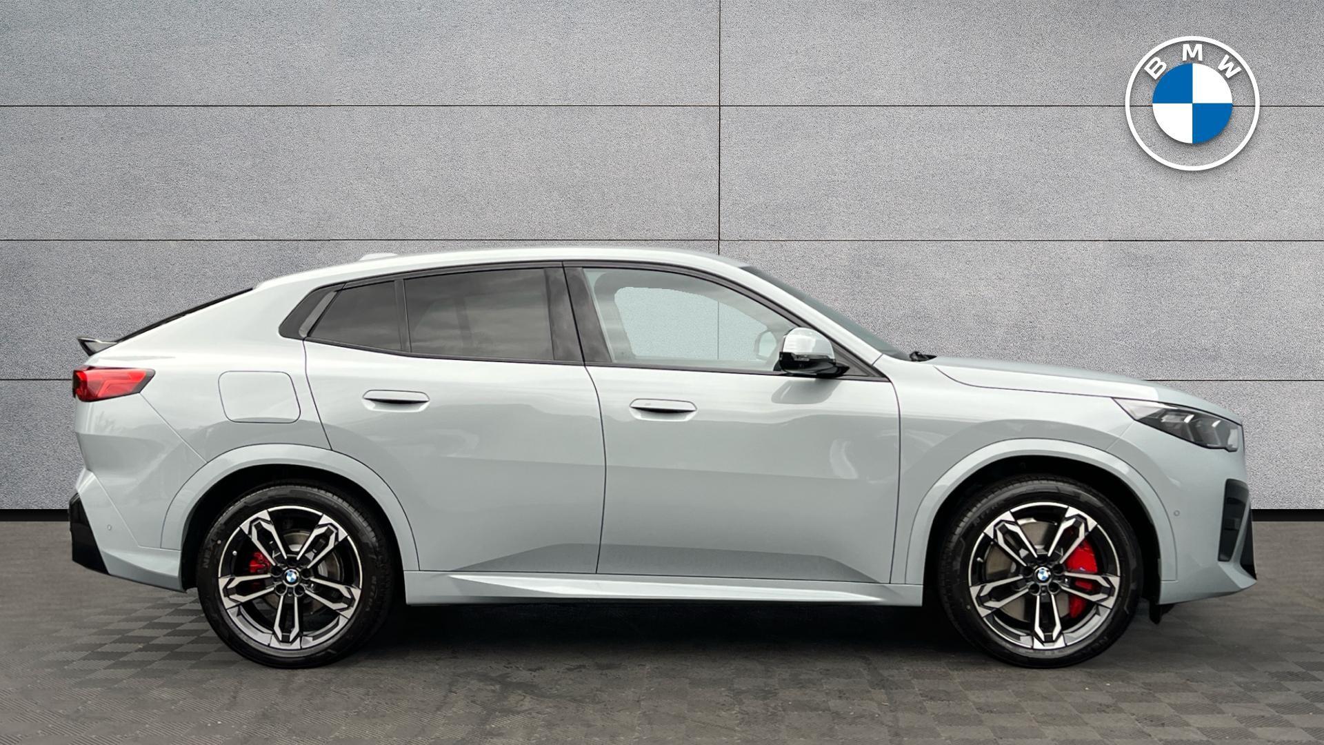 BMW Ix2 view 3