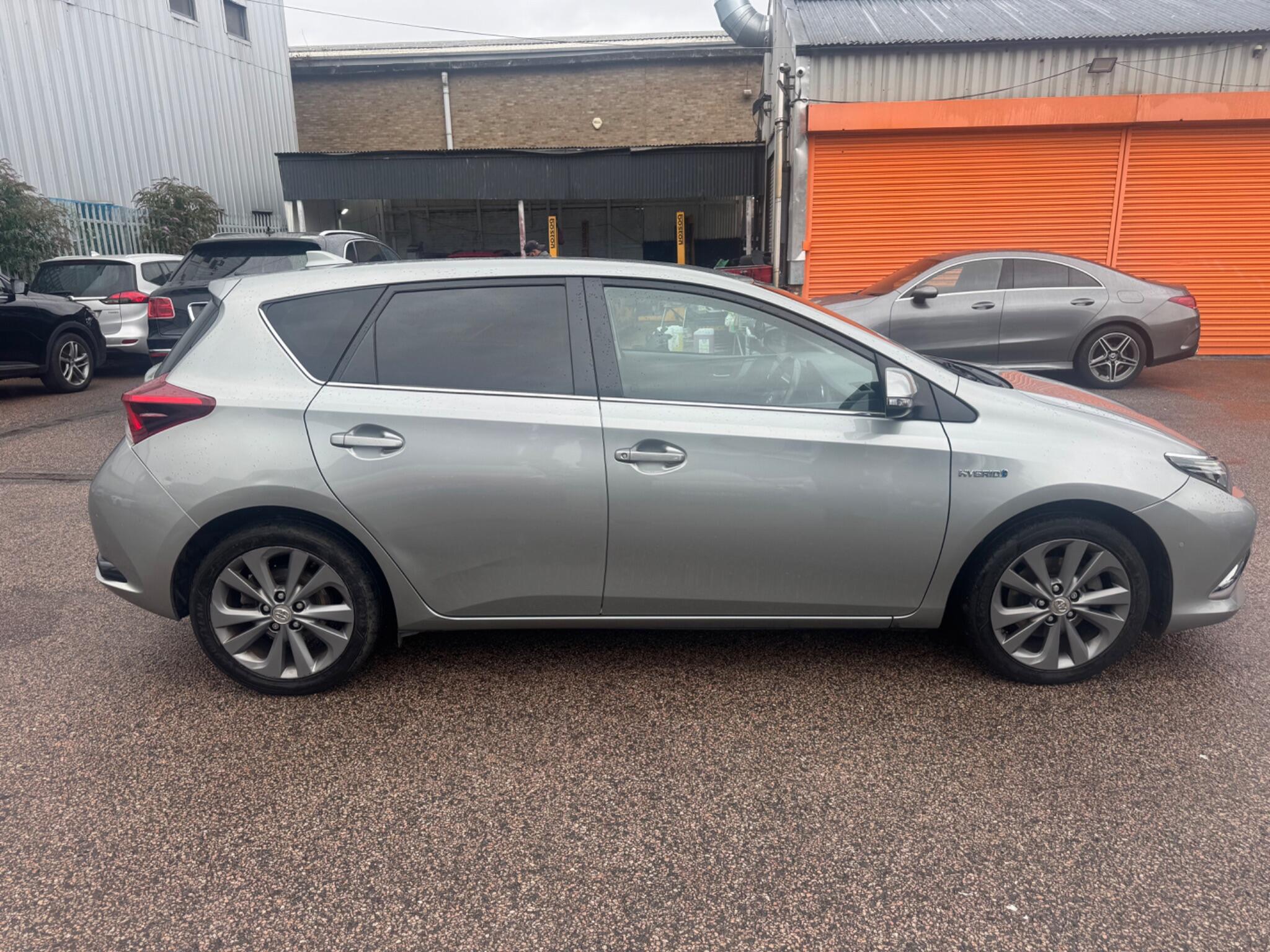 Toyota Auris view 8