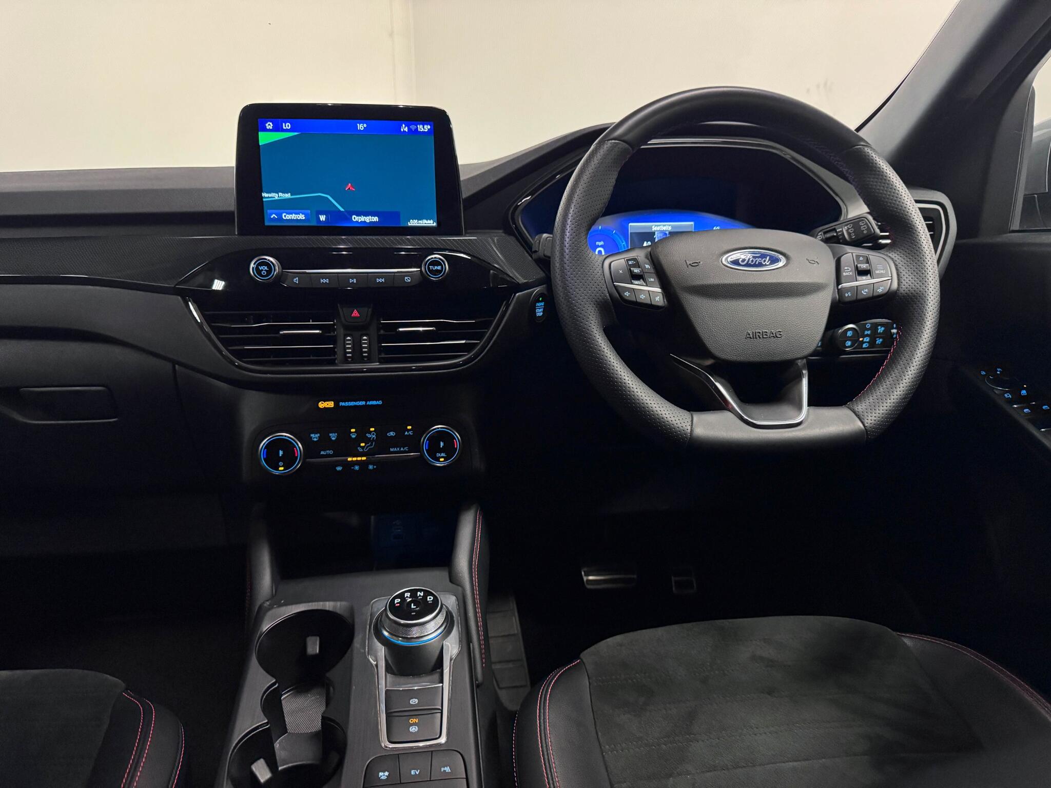 Ford Kuga view 32