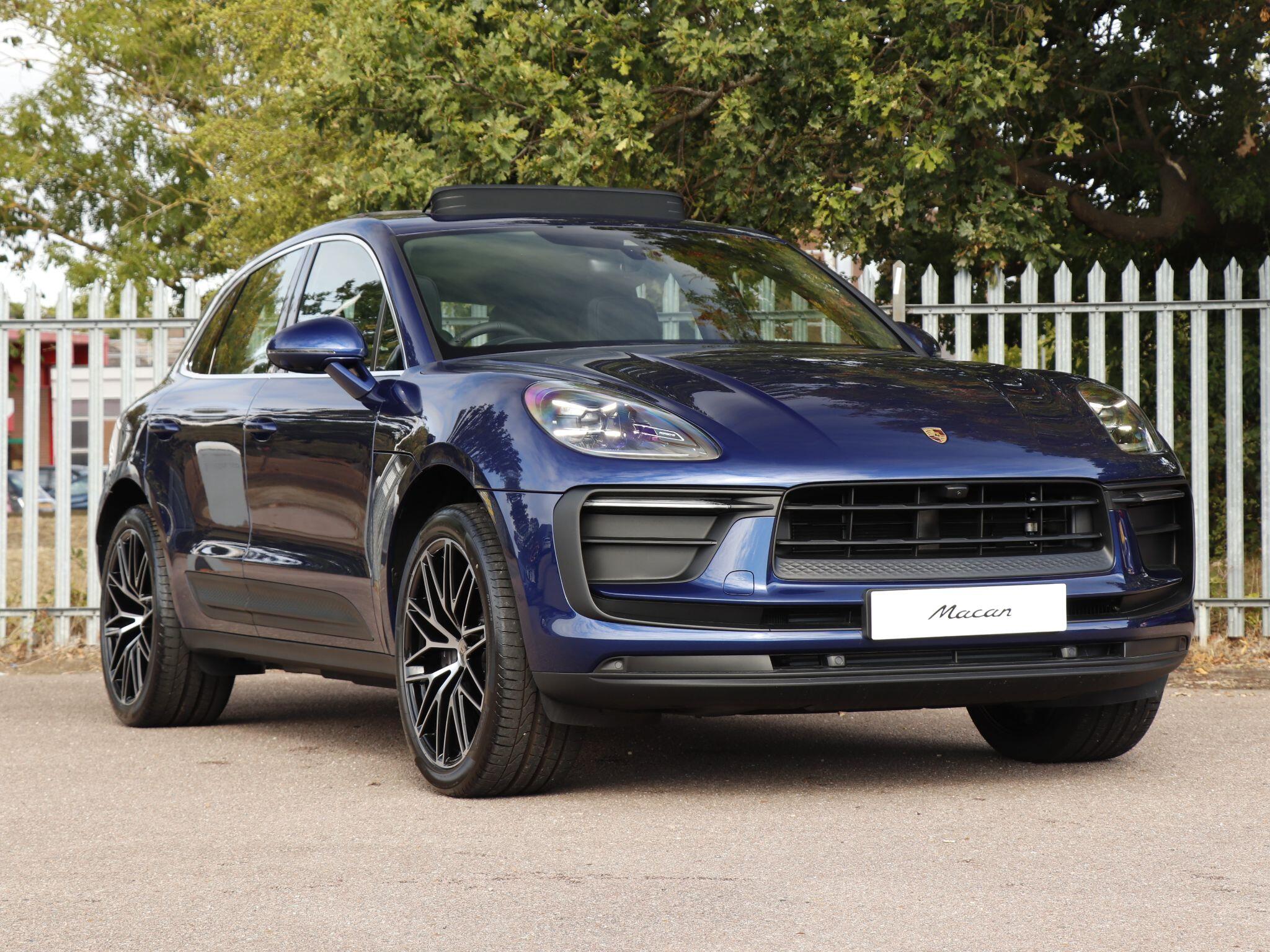 Porsche Macan view 34