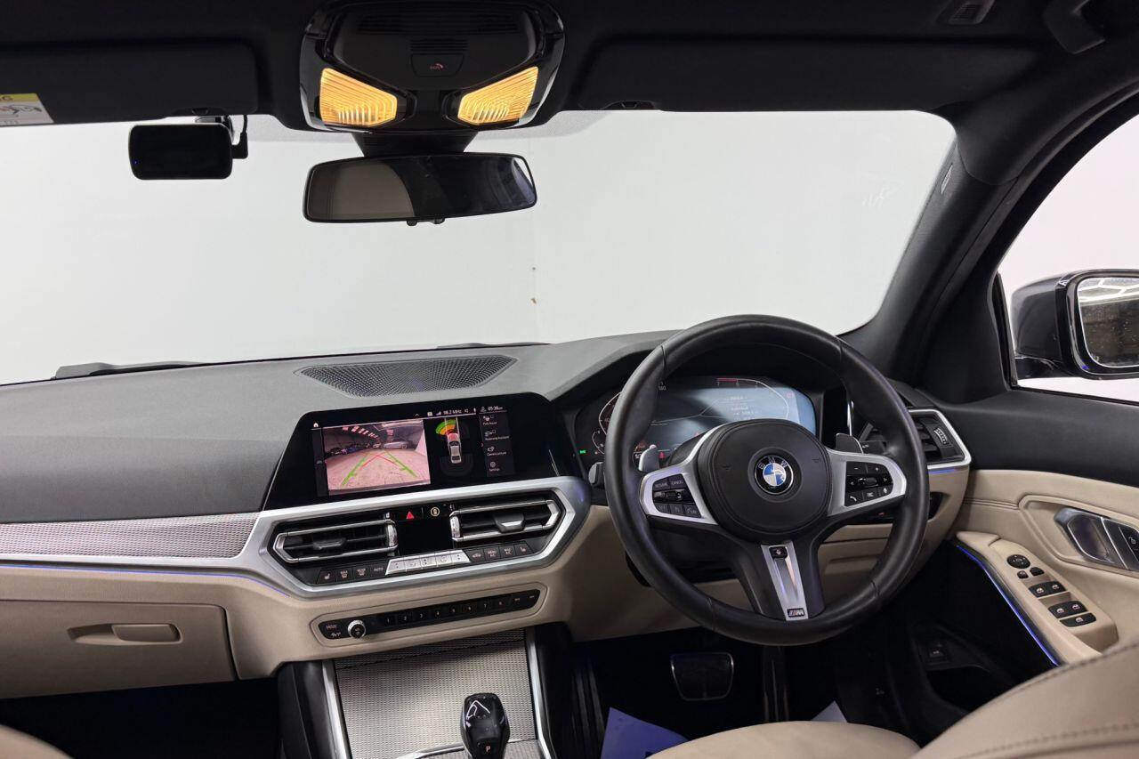 BMW 3 Series view 52