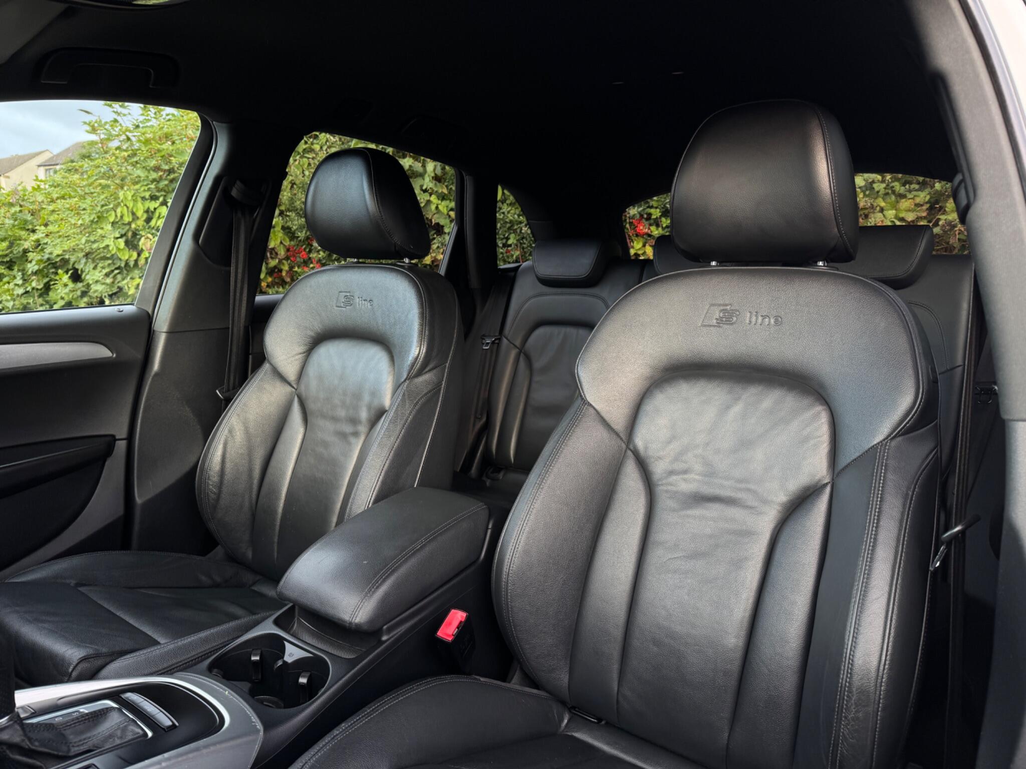 Audi Q5 view 44
