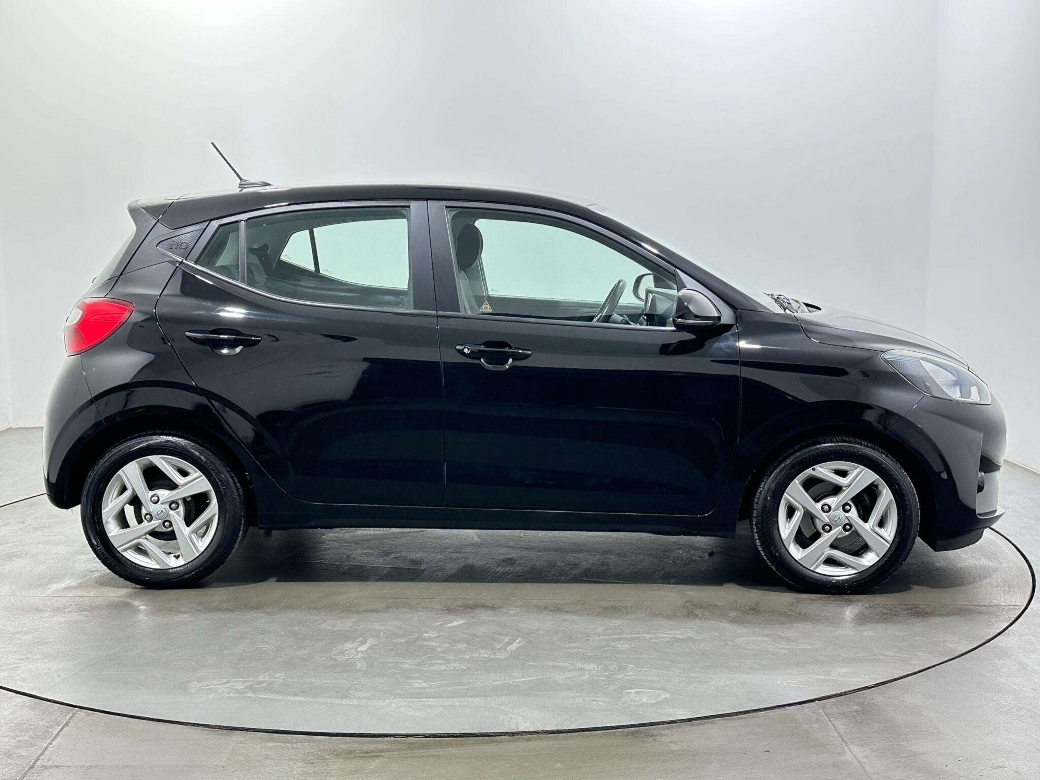 Hyundai I10 view 9