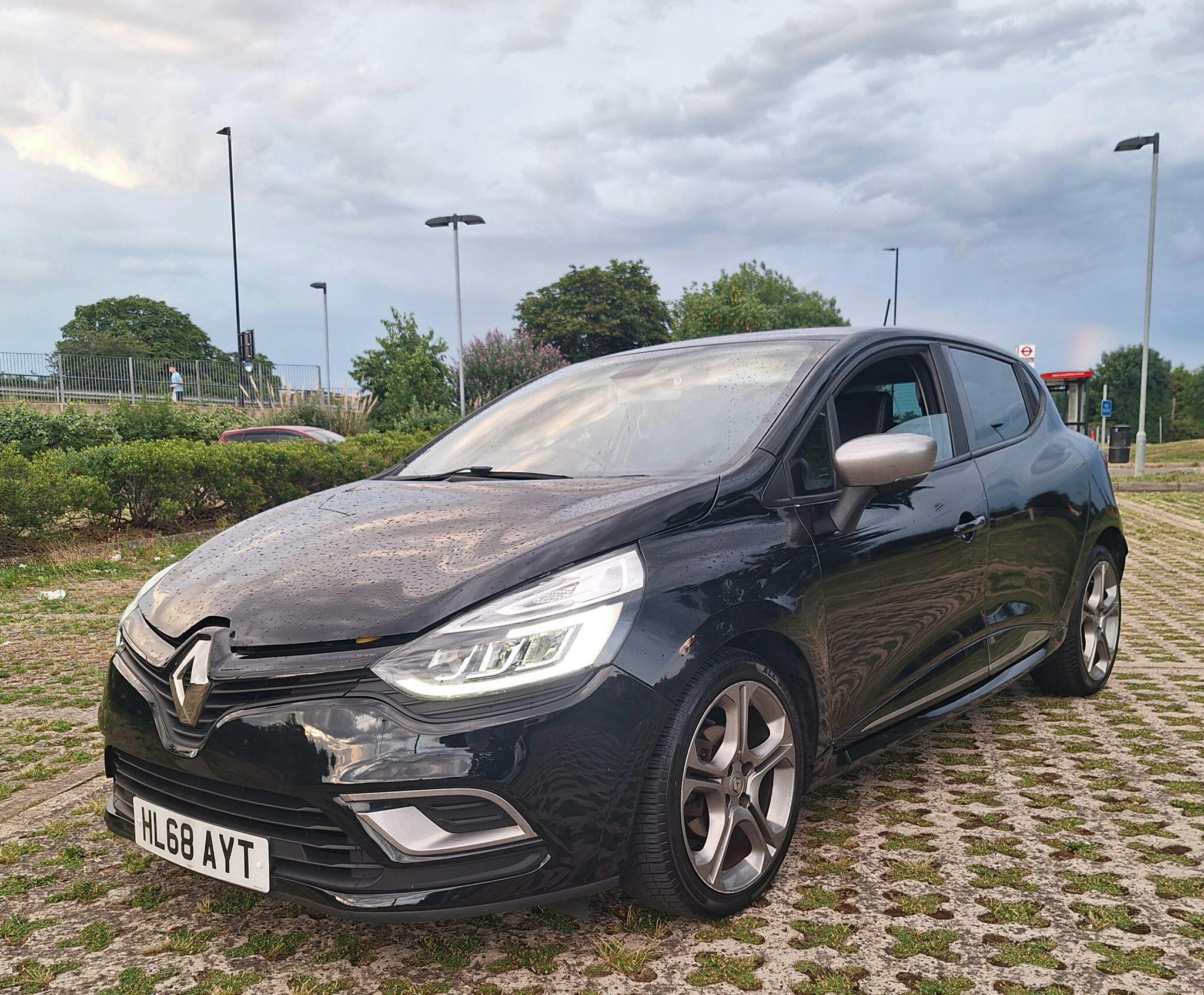 Renault Clio view 2
