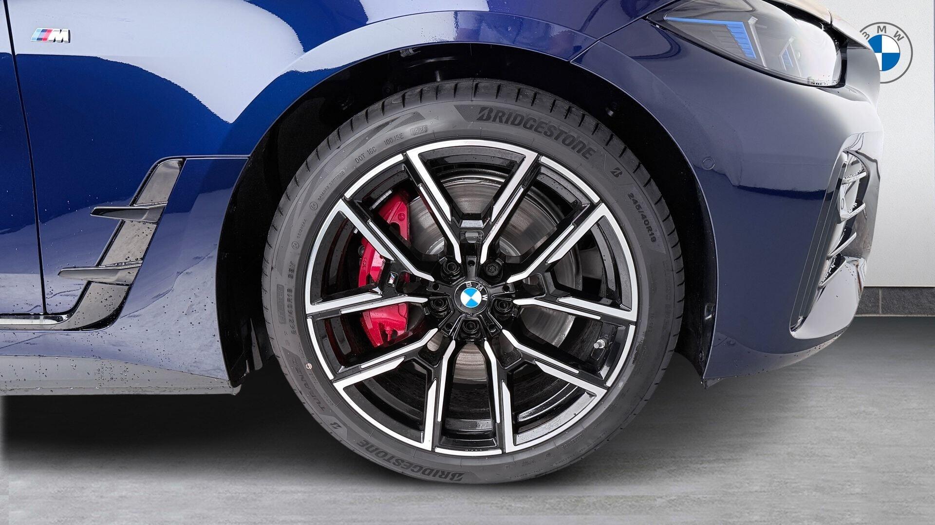 BMW i4 view 14