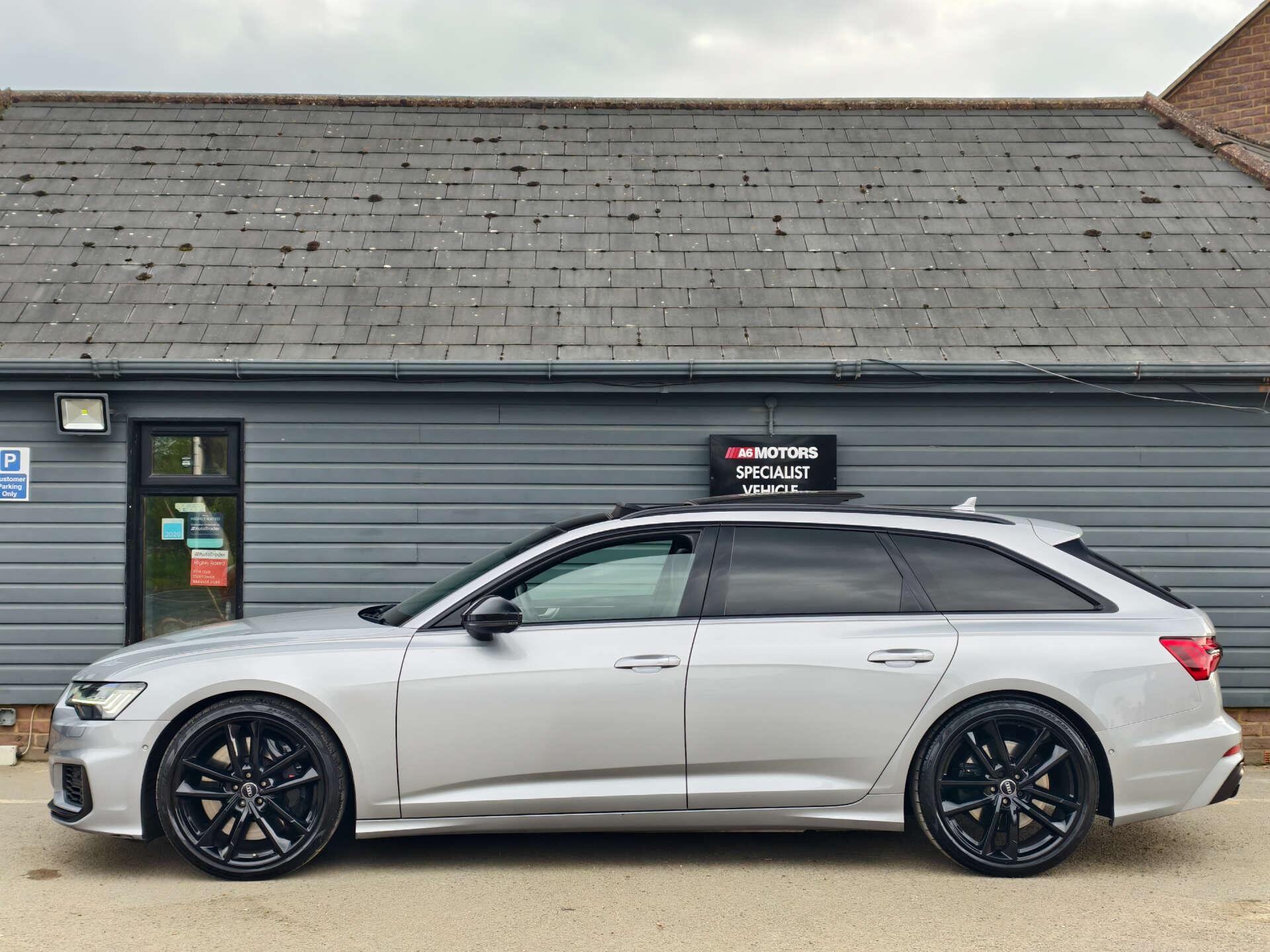 Audi S6 Avant view 16