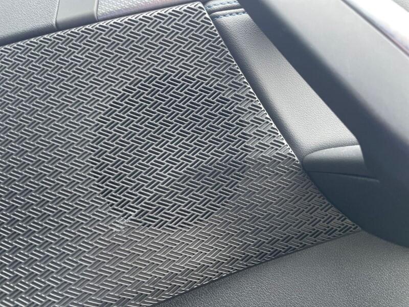BMW iX2 view 20