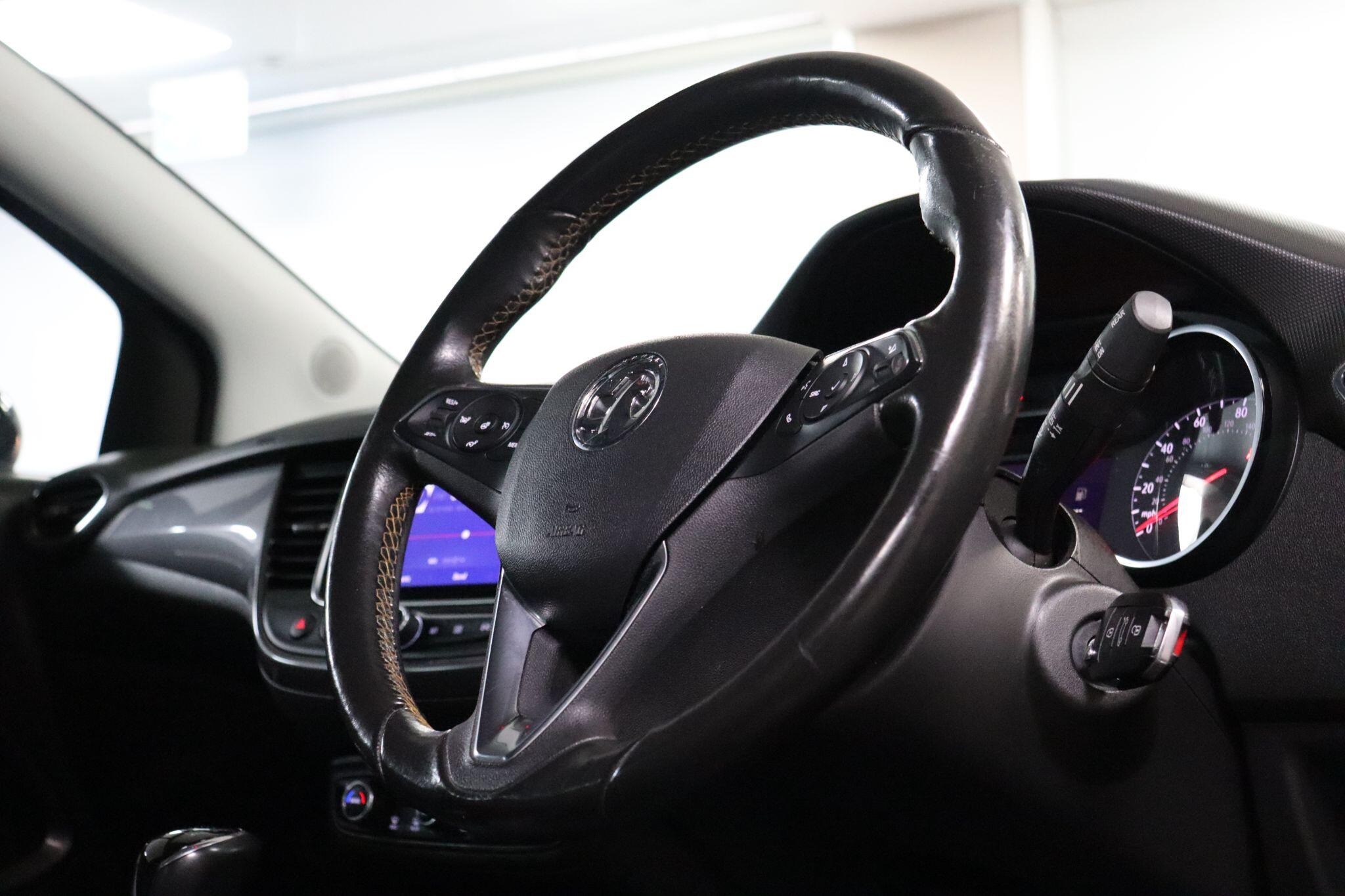 Vauxhall Crossland X view 12