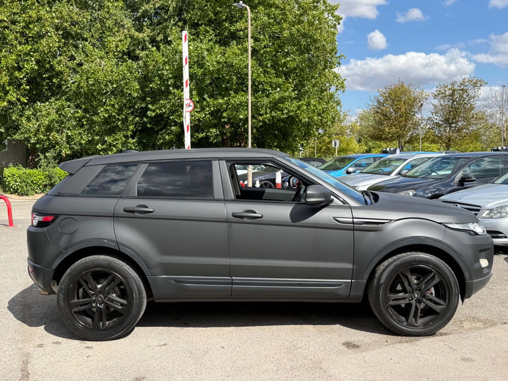 Land Rover Range Rover Evoque - Image 19