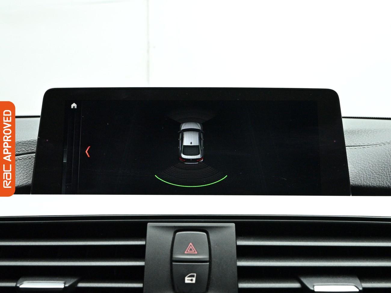 BMW 4 Series view 16
