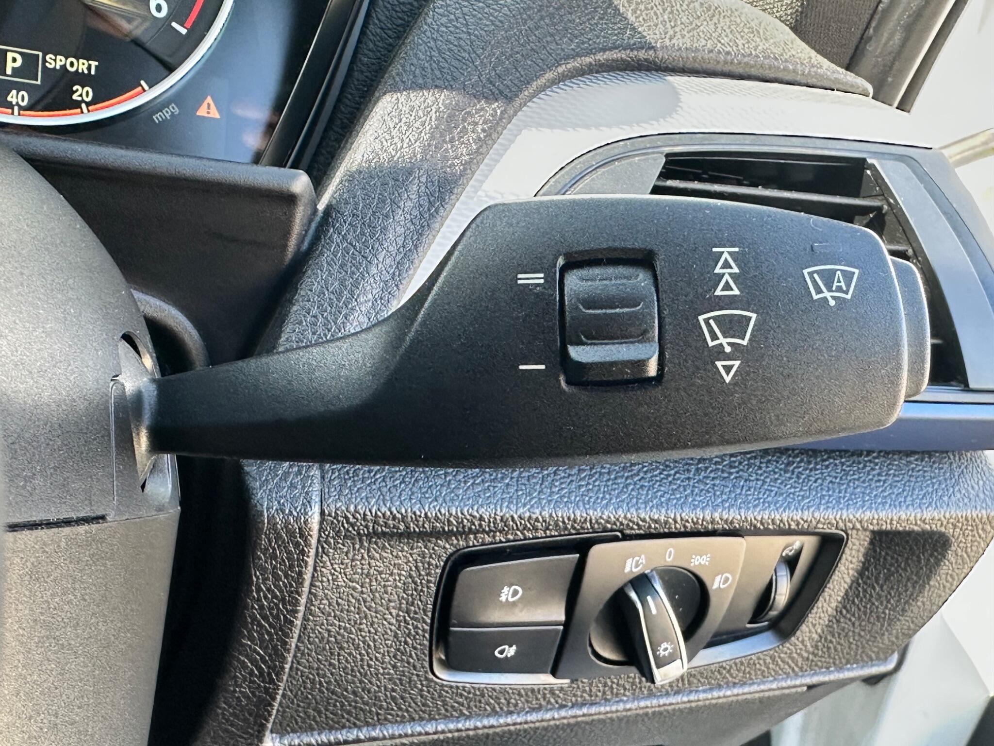 BMW 1 Series view 18