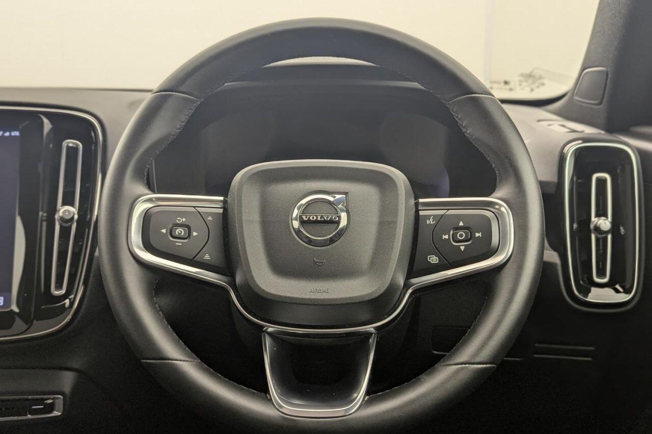 Volvo C40 view 27