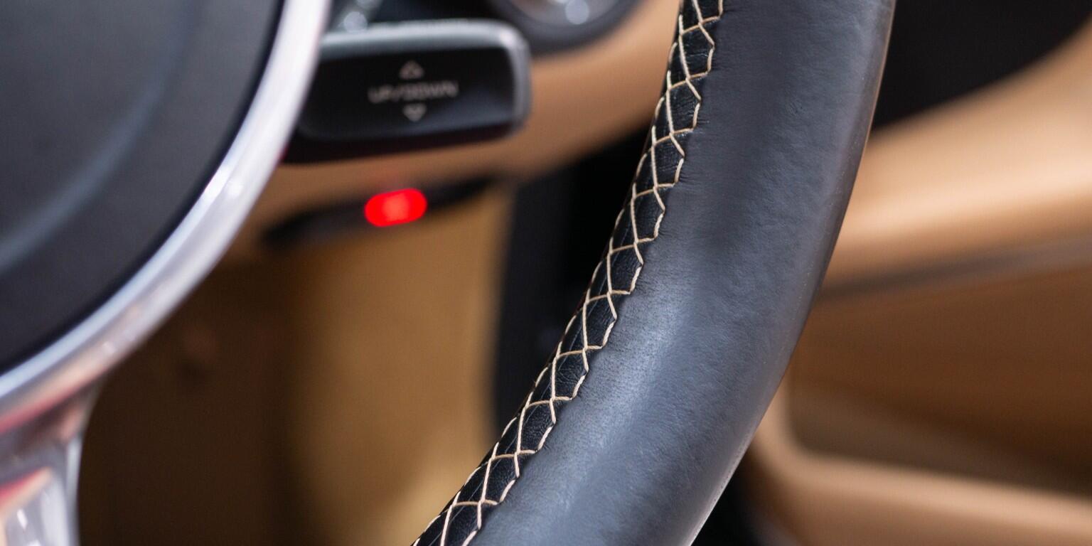 Porsche 911 view 46