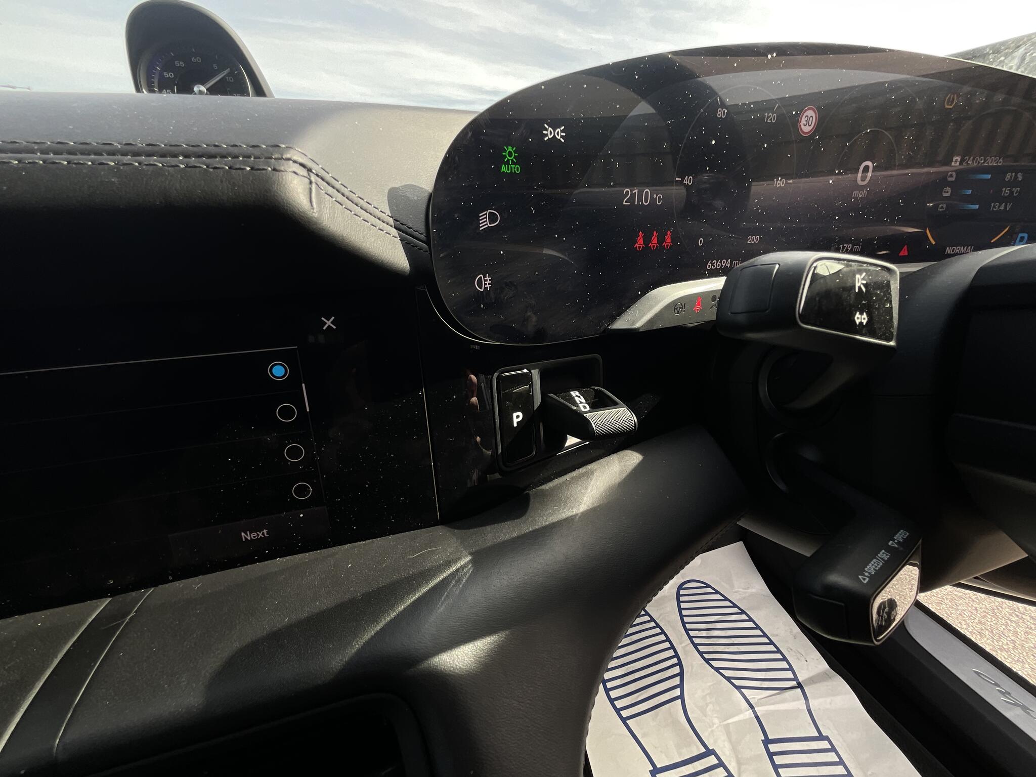 Porsche Taycan view 25