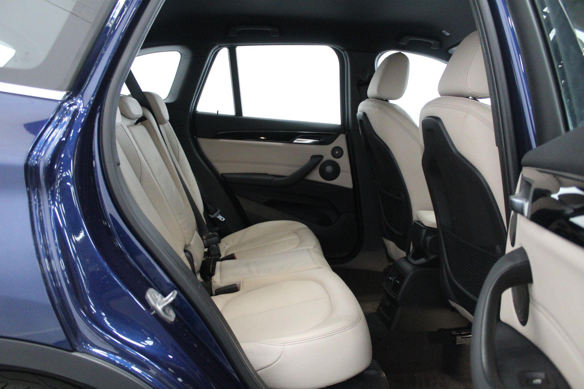 BMW X1 view 53